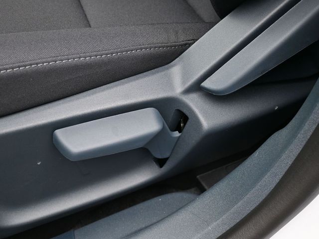Vehicle image 46 of 53