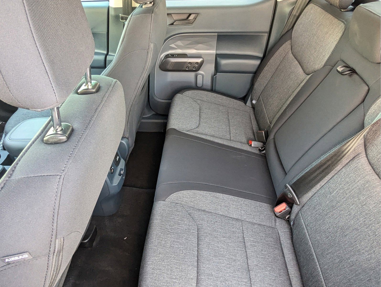 Vehicle image 20 of 24