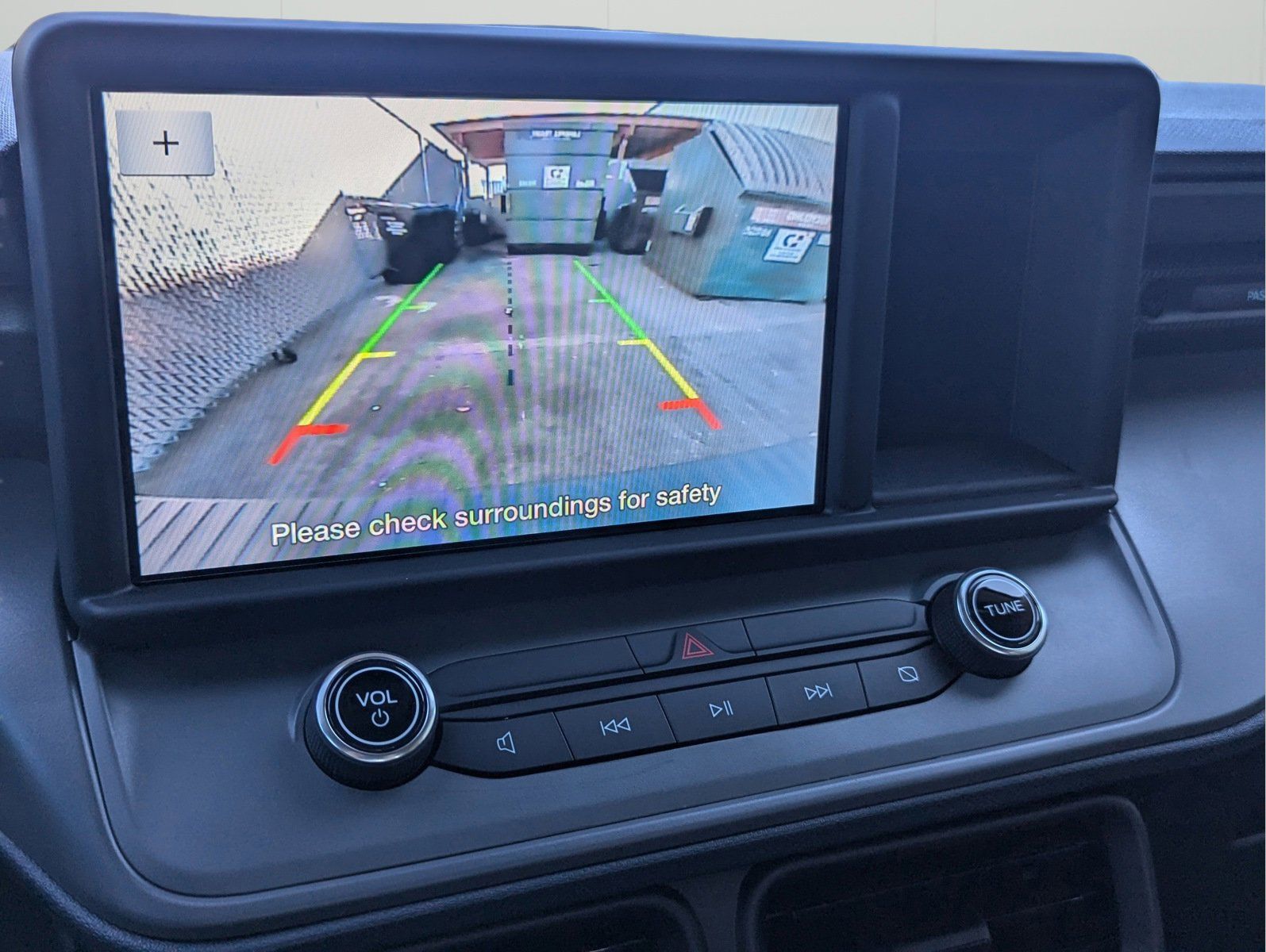 Vehicle image 11 of 24
