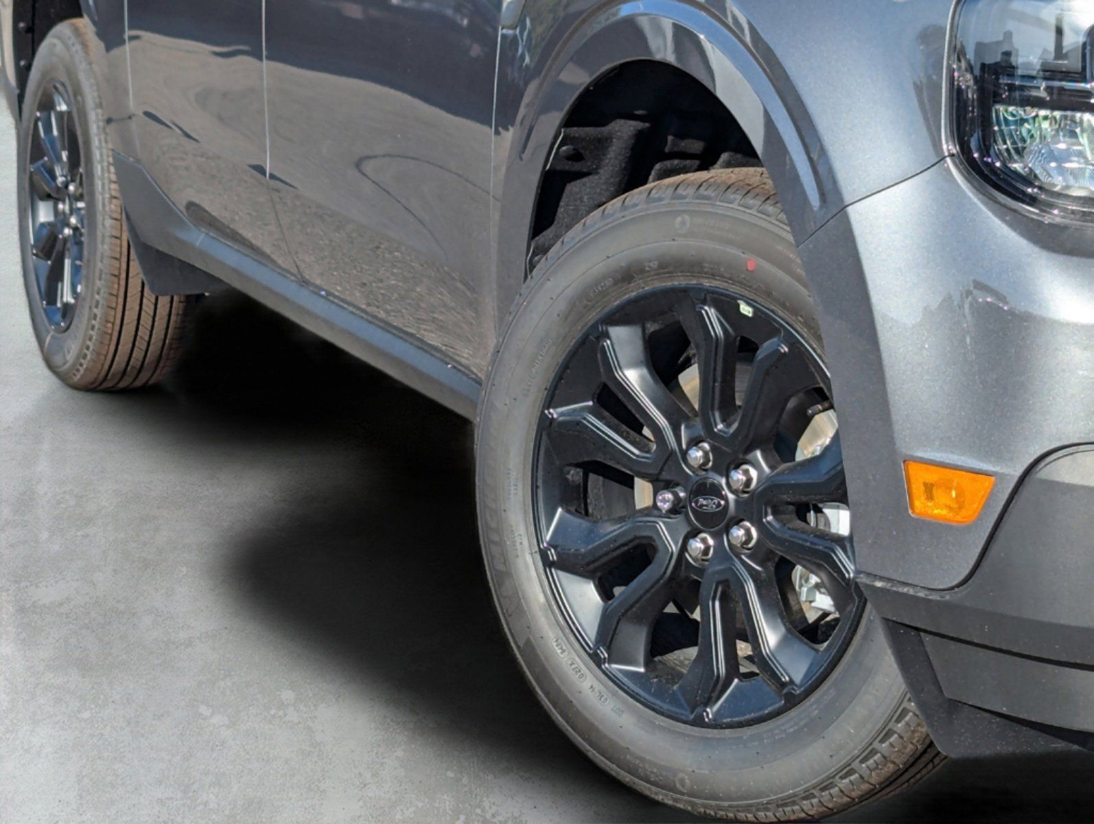 Vehicle image 6 of 24