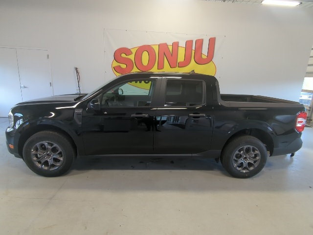 Vehicle image 6 of 24