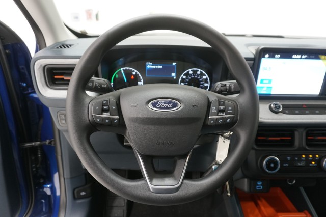Vehicle image 25 of 44