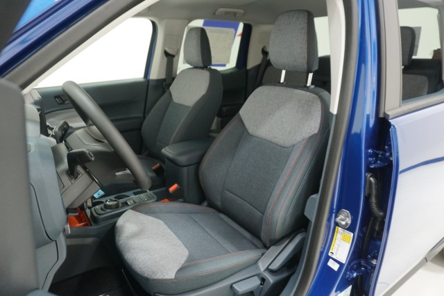 Vehicle image 18 of 44