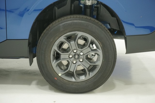 Vehicle image 12 of 44