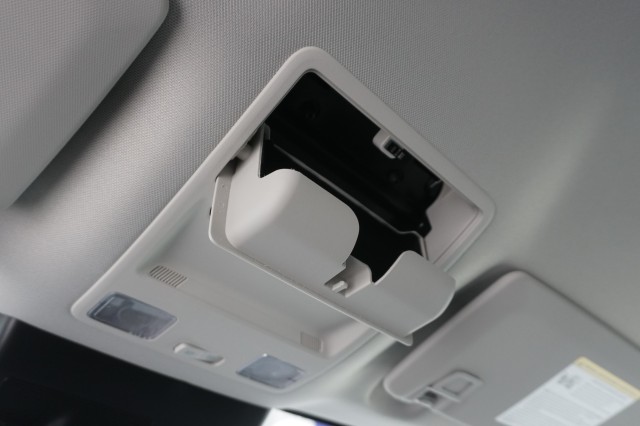 Vehicle image 43 of 44