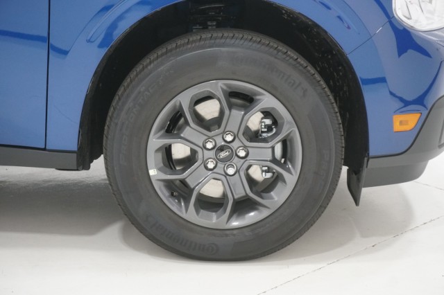 Vehicle image 9 of 44