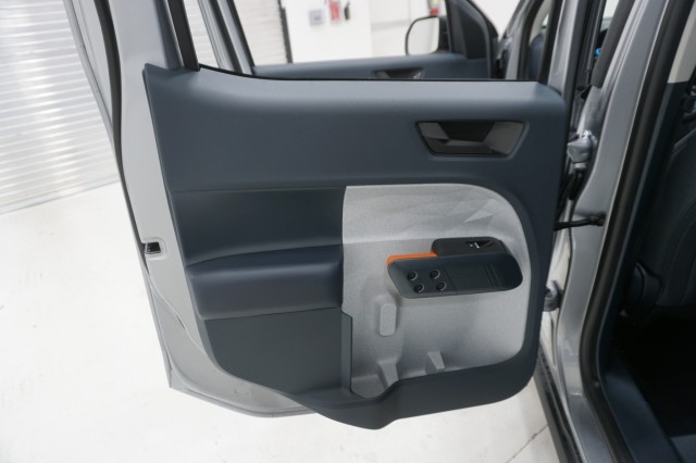 Vehicle image 15 of 36
