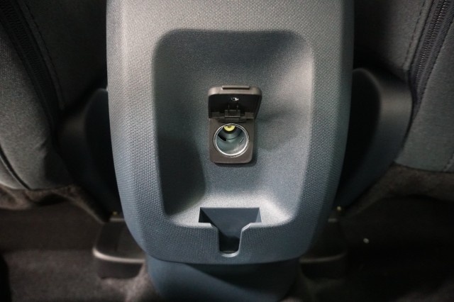 Vehicle image 19 of 36