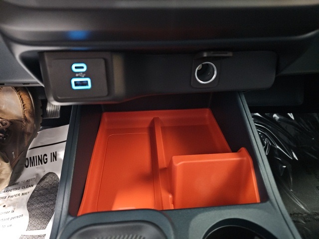 Vehicle image 20 of 24