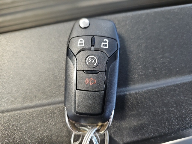 Vehicle image 13 of 24