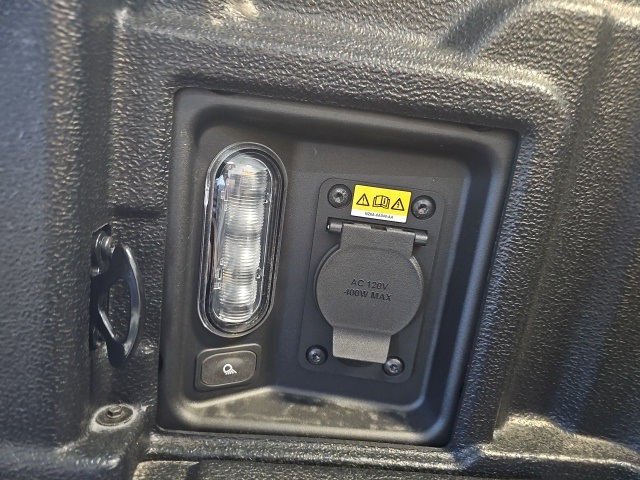 Vehicle image 8 of 24
