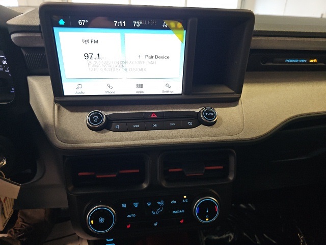 Vehicle image 18 of 24