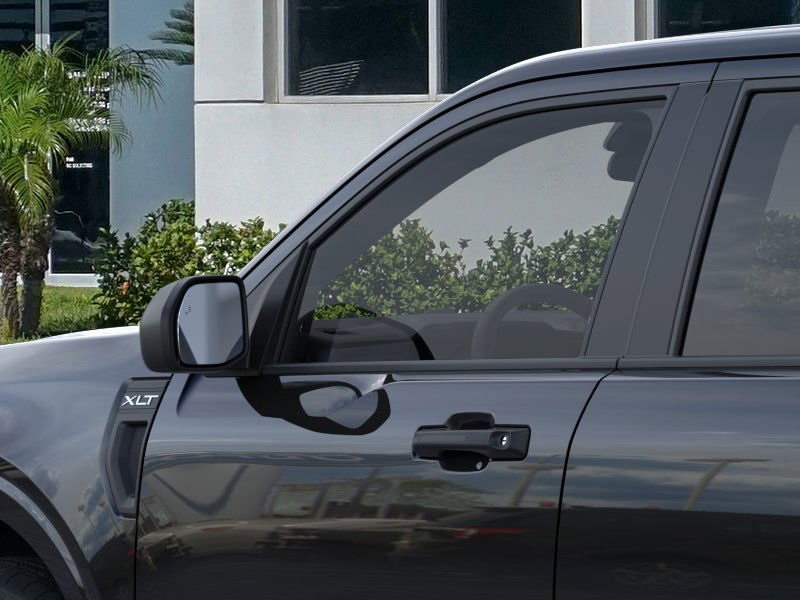 Vehicle image 21 of 24