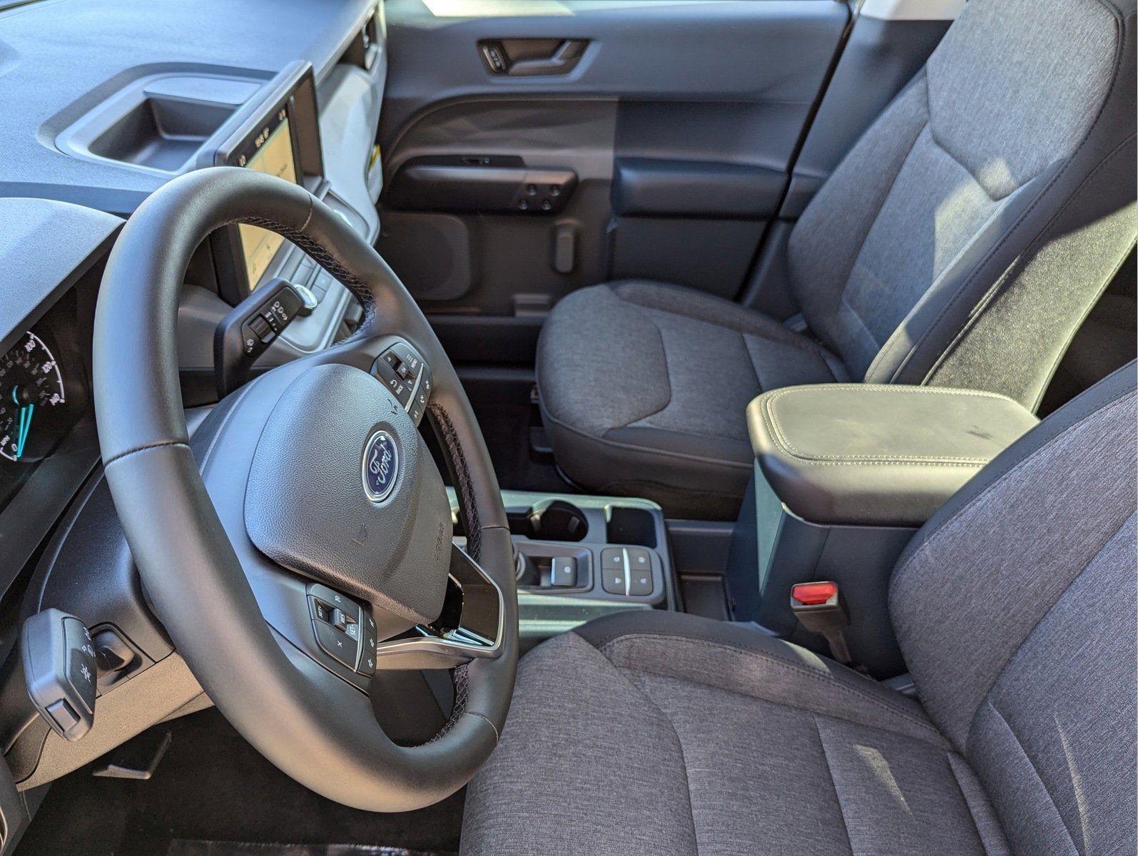 Vehicle image 9 of 24