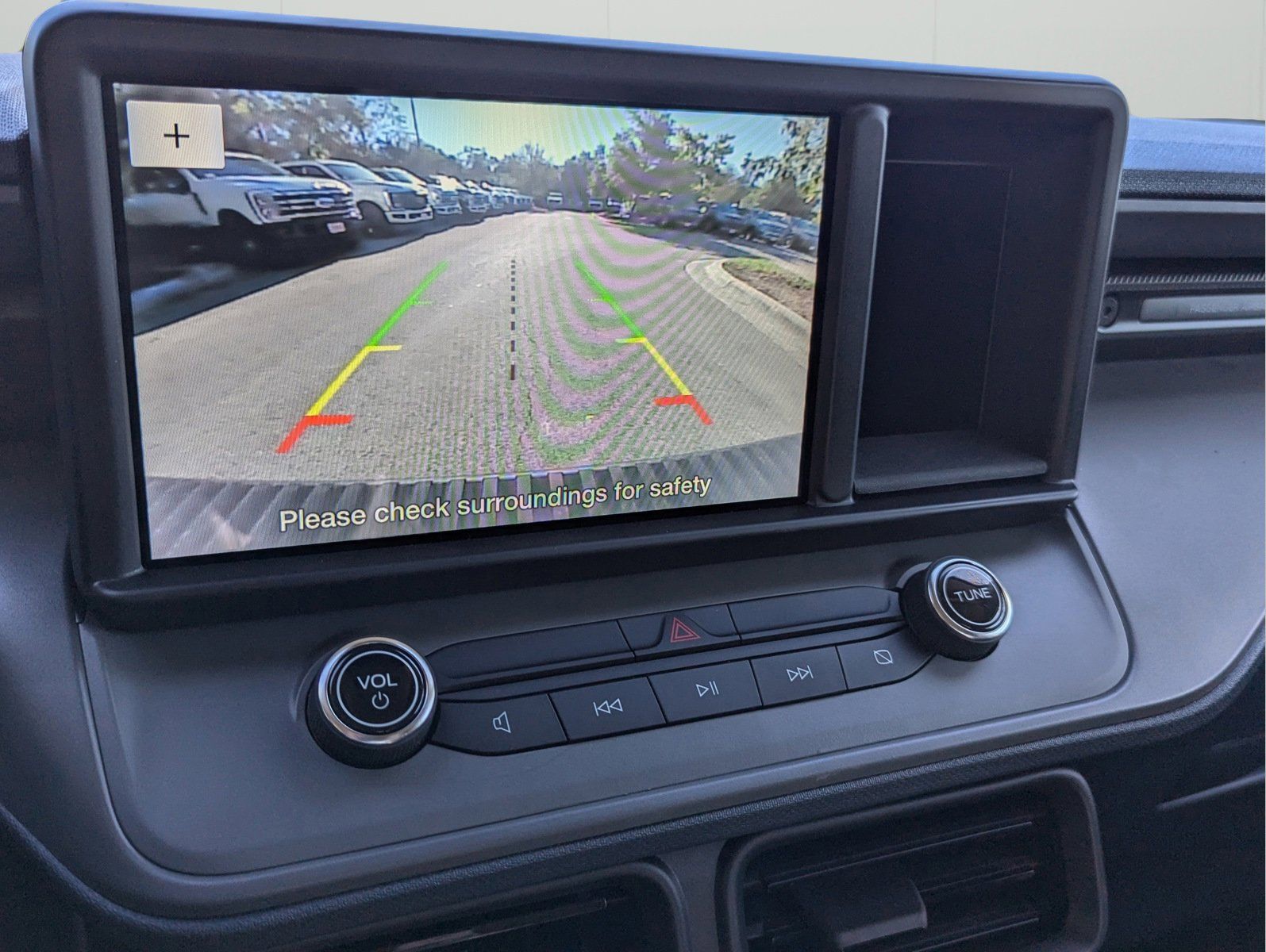 Vehicle image 11 of 24