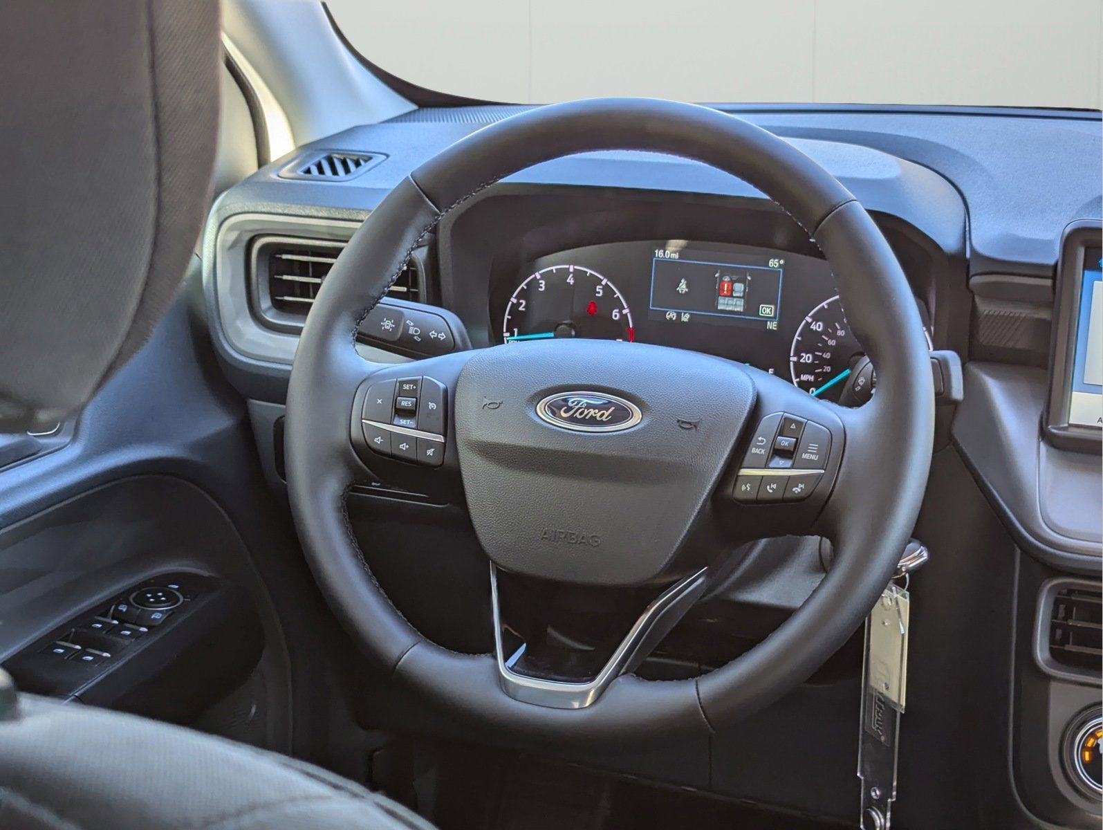 Vehicle image 19 of 24