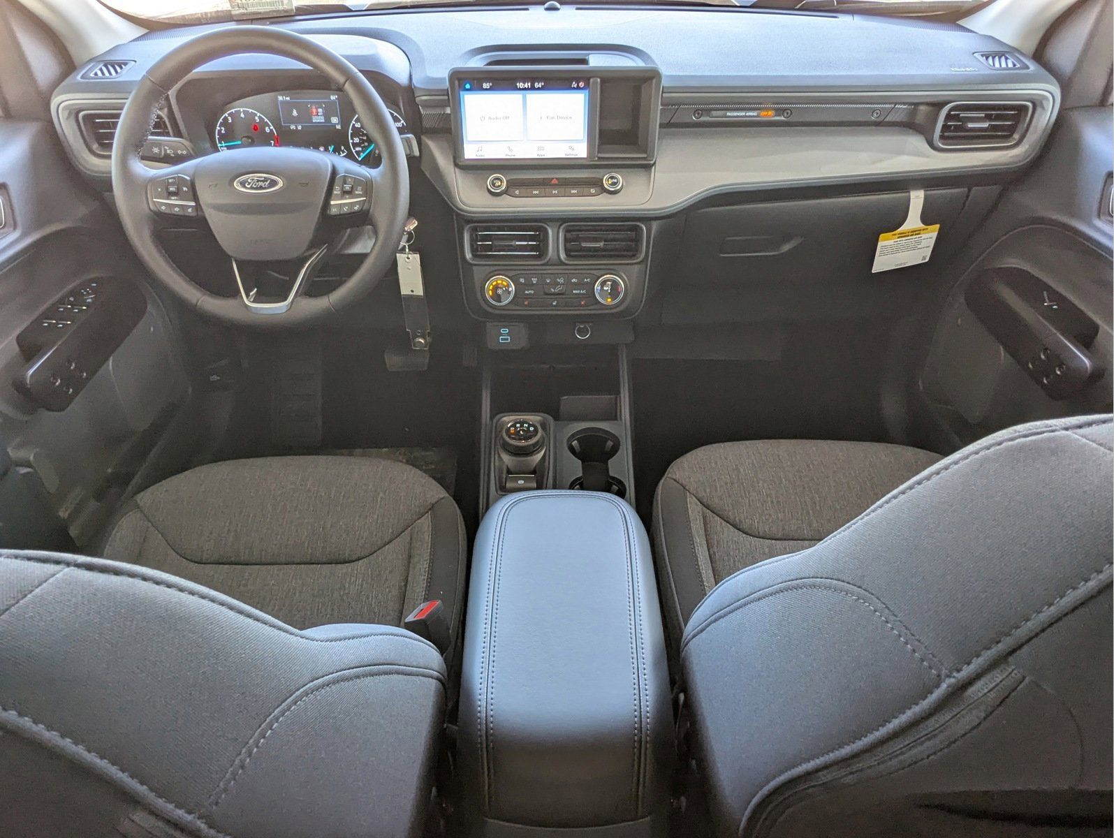 Vehicle image 18 of 24