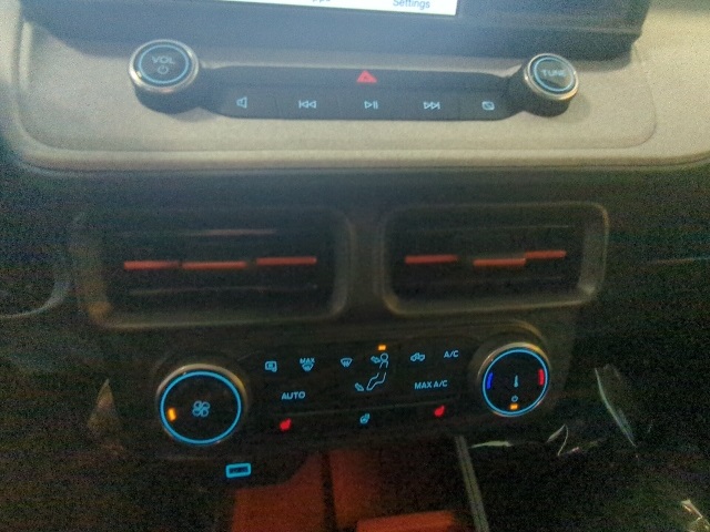 Vehicle image 19 of 28