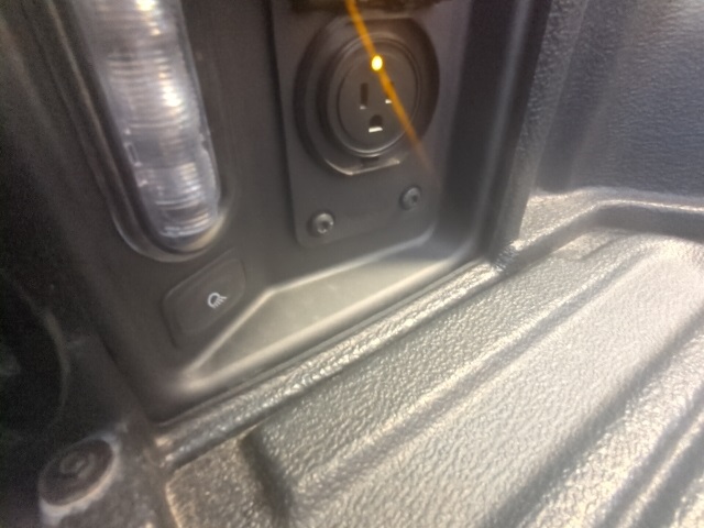 Vehicle image 9 of 28