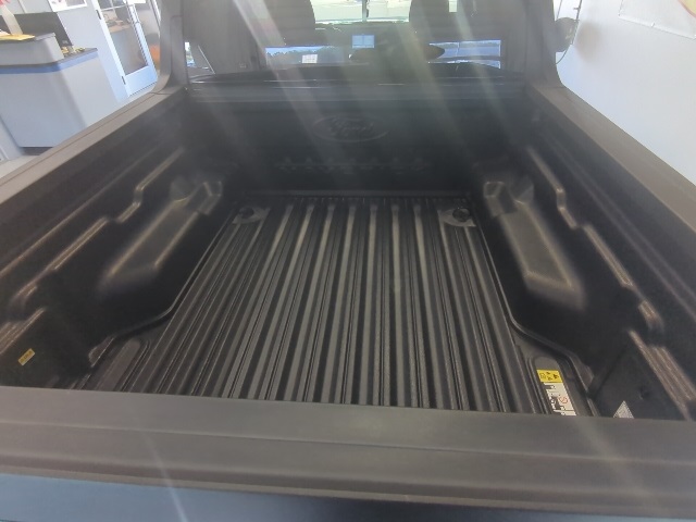 Vehicle image 8 of 28
