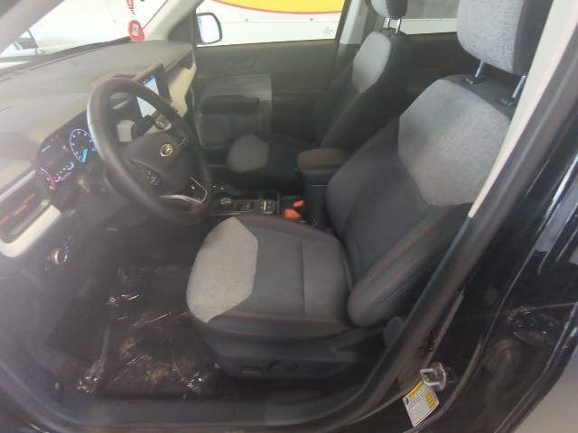 Vehicle image 22 of 28