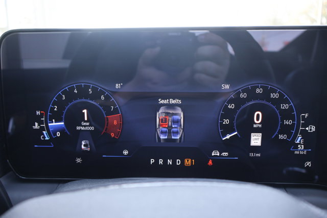 Vehicle image 14 of 17