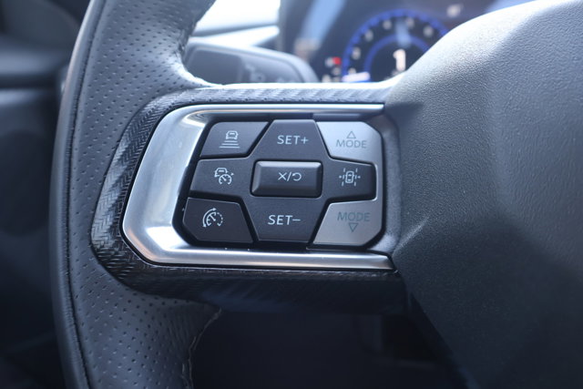 Vehicle image 15 of 17