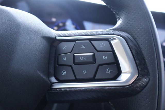 Vehicle image 16 of 17