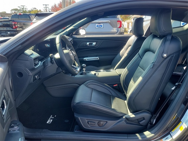 Vehicle image 5 of 11
