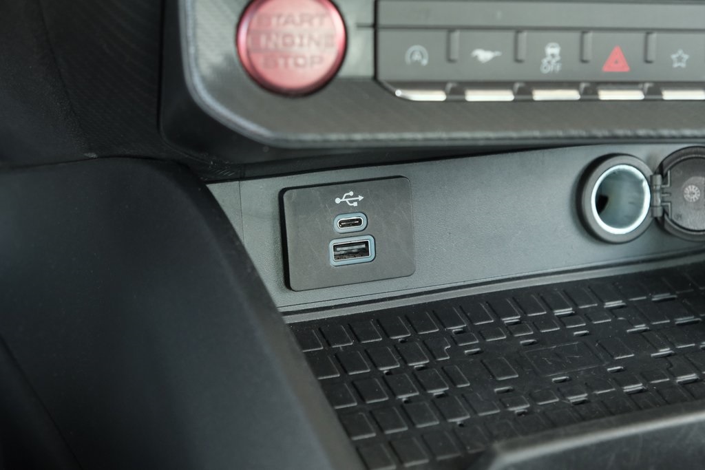 2024 Ford Mustang GT Premium Image 33 of 35