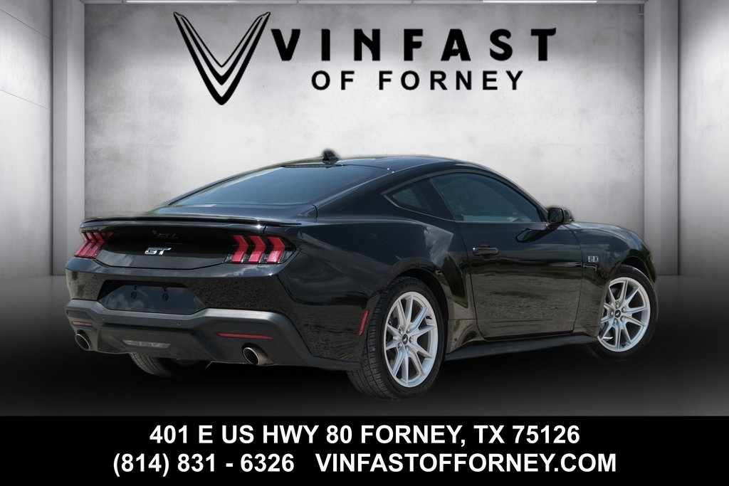 2024 Ford Mustang GT Premium Image 4 of 35