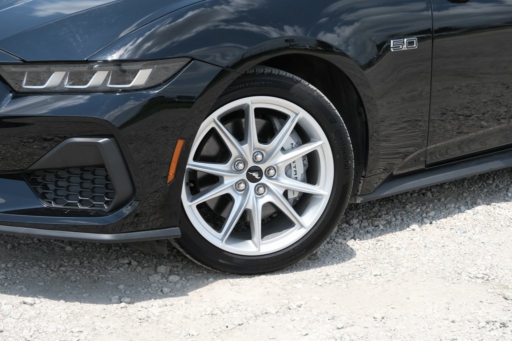 2024 Ford Mustang GT Premium Image 7 of 35