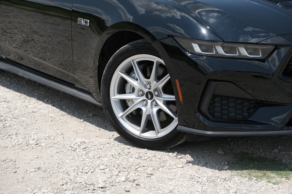 2024 Ford Mustang GT Premium Image 8 of 35