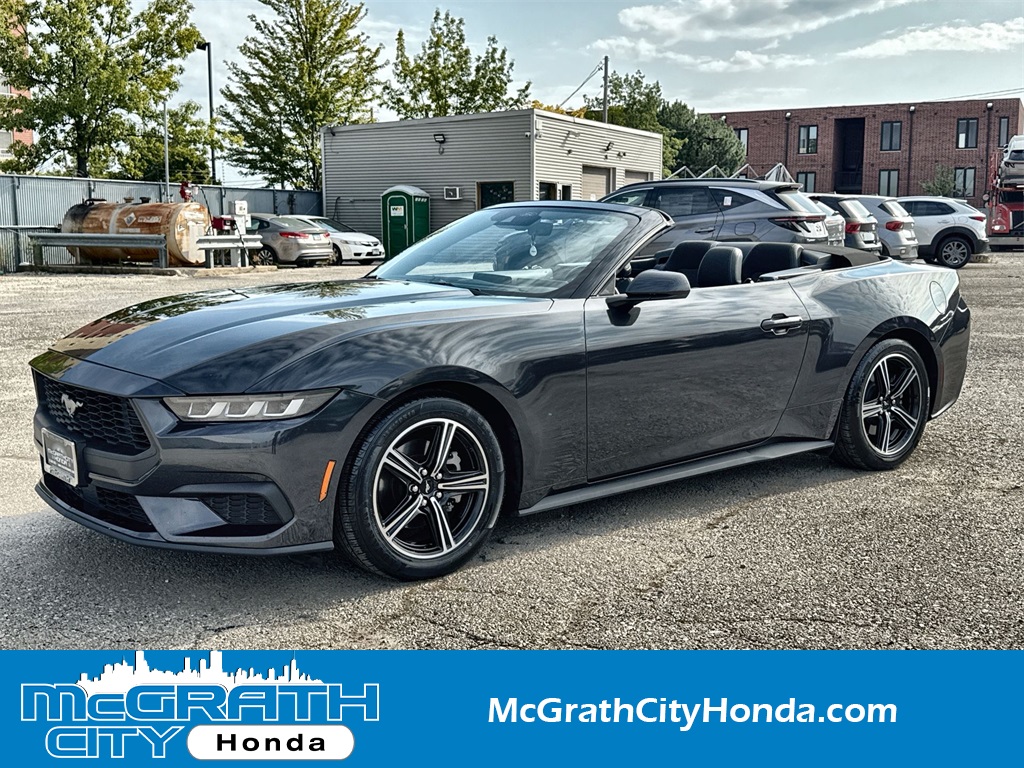 2024 Ford Mustang EcoBoost Premium Image 2 of 26