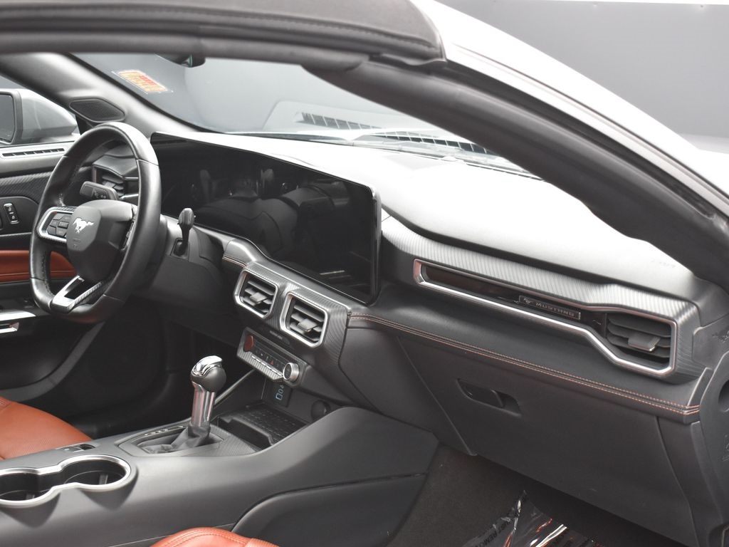 2024 Ford Mustang EcoBoost Premium Image 26 of 34