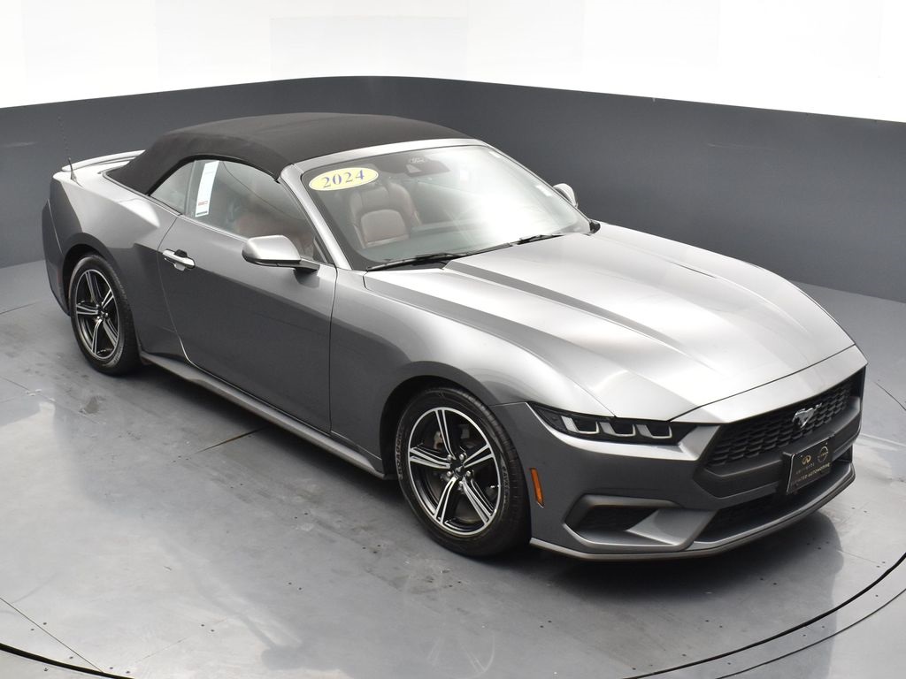 2024 Ford Mustang EcoBoost Premium Image 5 of 34