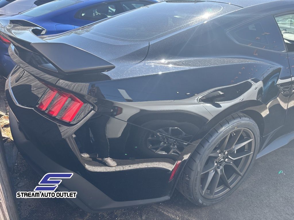 Vehicle image 5 of 26