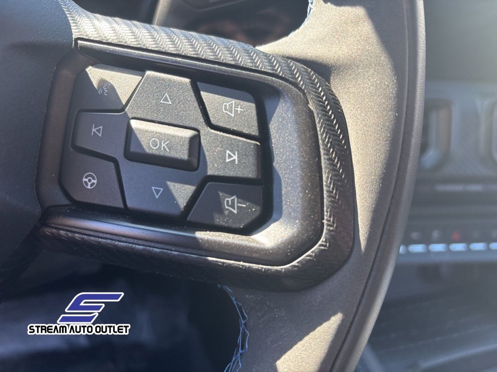 Vehicle image 20 of 26