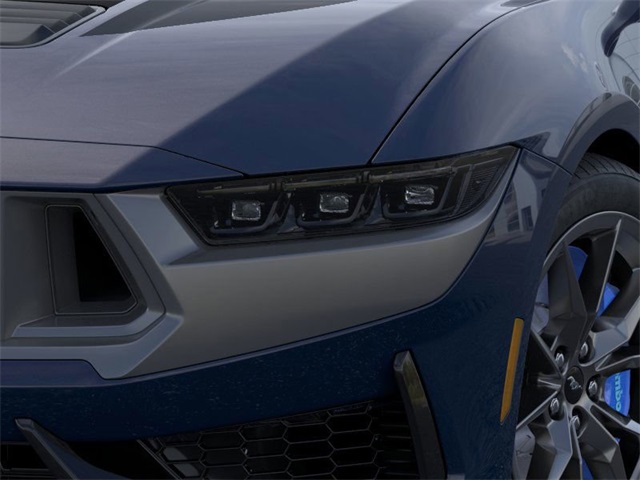 Vehicle image 18 of 22
