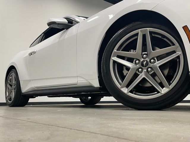 2024 Ford Mustang EcoBoost Premium Image 8 of 29