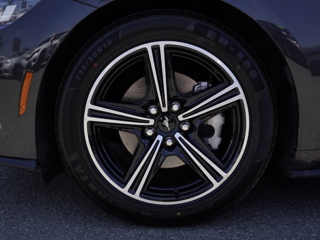 Vehicle image 11 of 29
