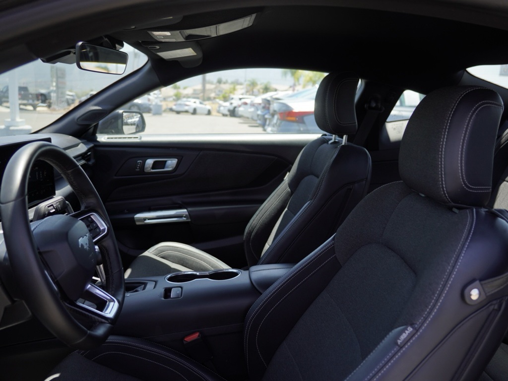 Vehicle image 16 of 29