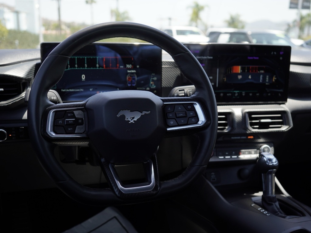 Vehicle image 18 of 29