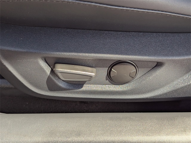 2024 Ford Mustang EcoBoost Image 22 of 32