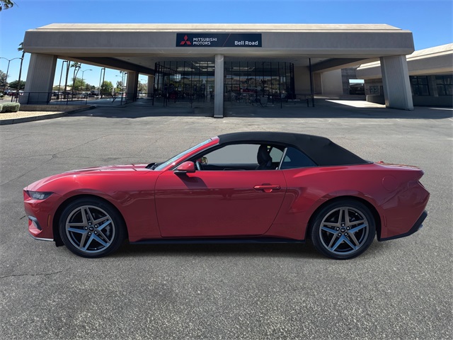 2024 Ford Mustang EcoBoost Image 6 of 32