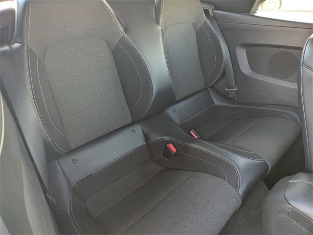 2024 Ford Mustang EcoBoost Image 8 of 32