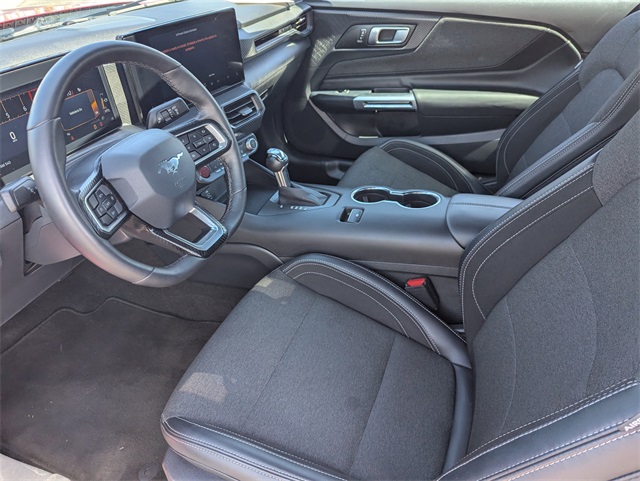 2024 Ford Mustang EcoBoost Image 27 of 32