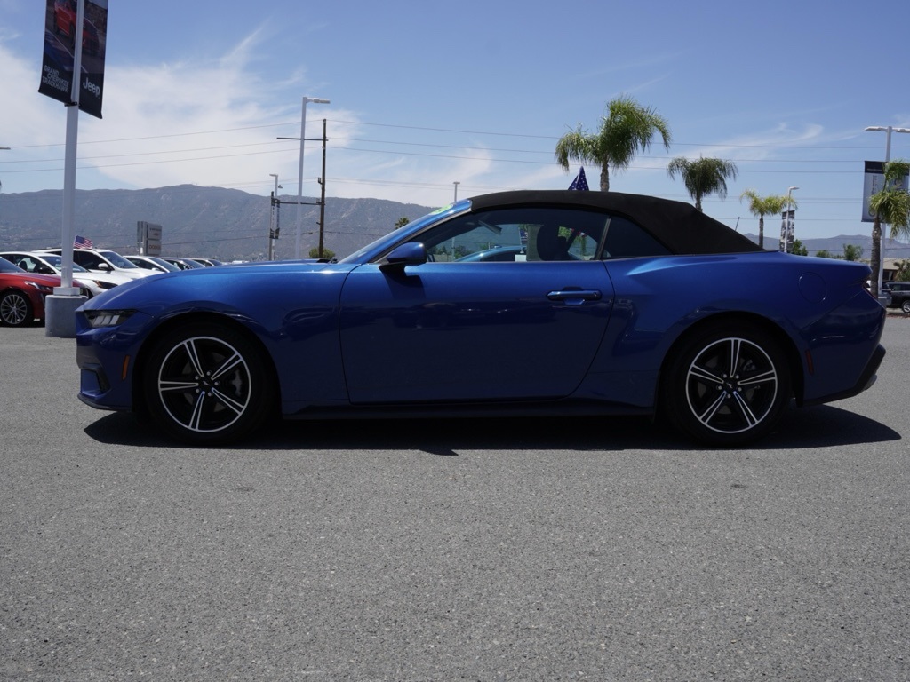 Vehicle image 8 of 29