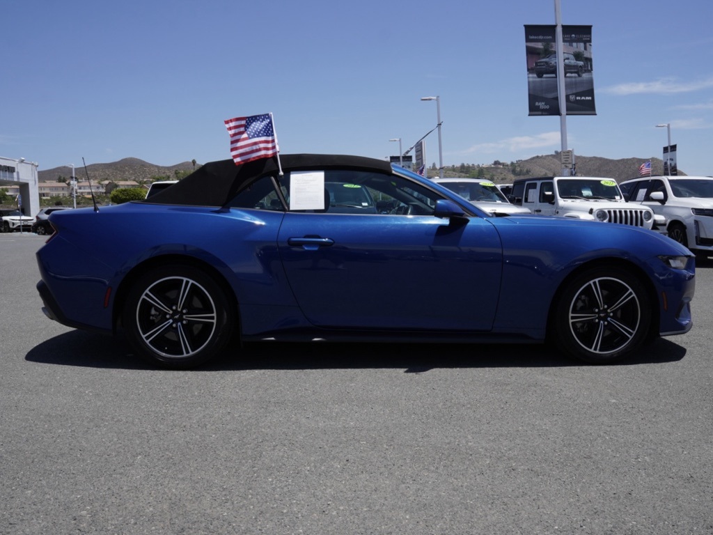 Vehicle image 4 of 29