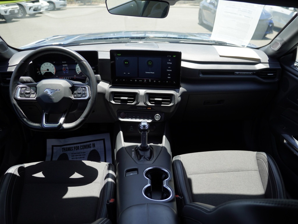 Vehicle image 16 of 29